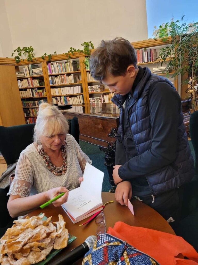 Pod niebem Kenii z dedykacją